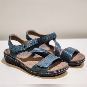 Täōs Leather Sandals